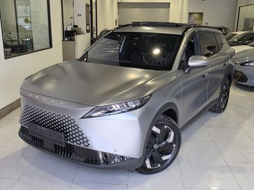 אומודה 7 PHEV