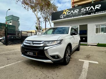 מיצובישי אאוטלנדר