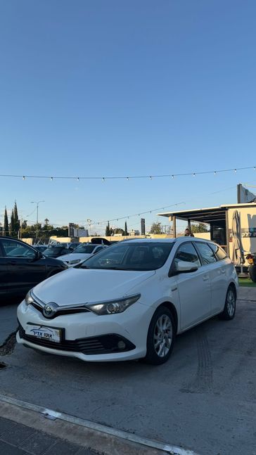 טויוטה אוריס