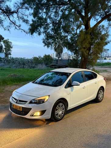 אופל אסטרה ברלינה