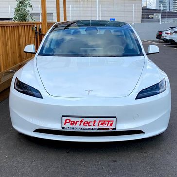 טסלה MODEL 3