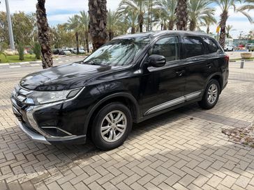 מיצובישי אאוטלנדר