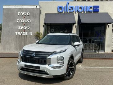 מיצובישי אאוטלנדר