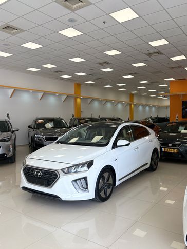 יונדאי איוניק