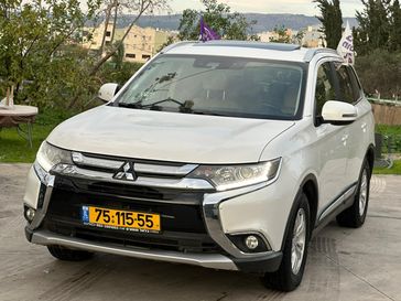 מיצובישי אאוטלנדר