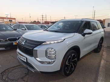 מיצובישי אאוטלנדר