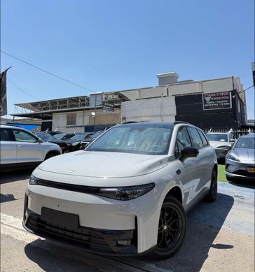 ליפמוטור C10