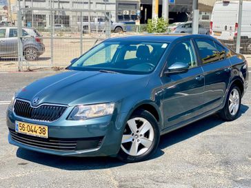 סקודה אוקטביה