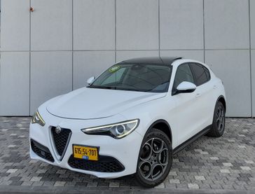 אלפא רומיאו סטלביו