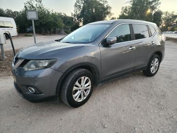 ניסאן X TRAIL