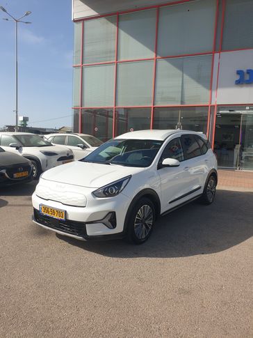 קיה נירו