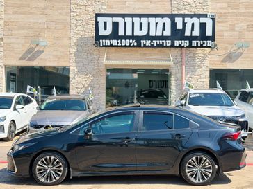 טויוטה קורולה