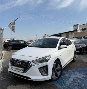 יונדאי איוניק