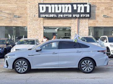 צ'רי ARRIZO 8 PHEV