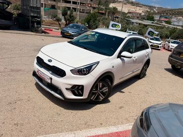 קיה נירו