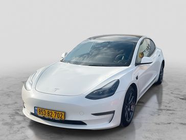 טסלה MODEL 3