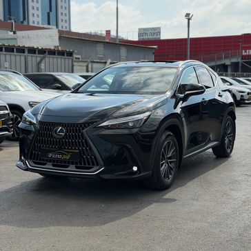 לקסוס NX350H