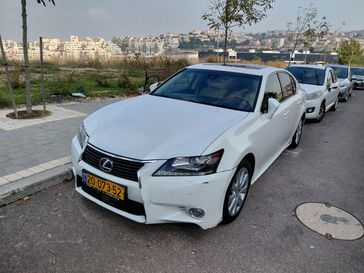 לקסוס GS