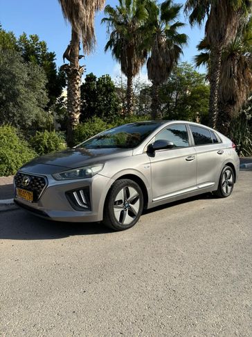 יונדאי איוניק