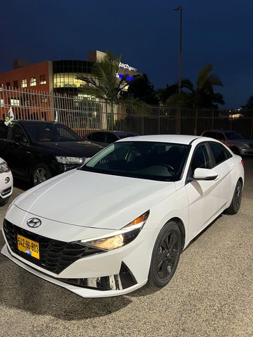 יונדאי אלנטרה