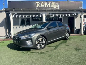 יונדאי איוניק