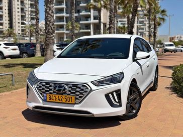 יונדאי איוניק