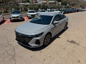 צ'רי ARRIZO 8 PHEV