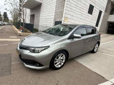 טויוטה אוריס