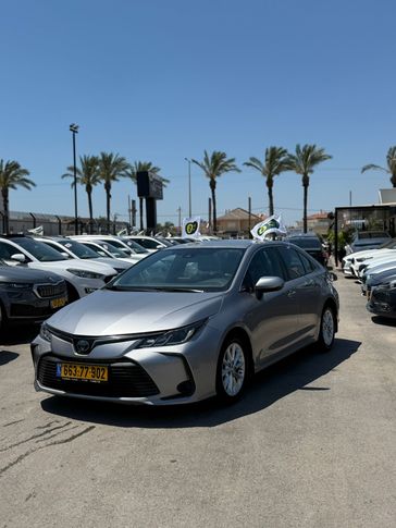 טויוטה קורולה