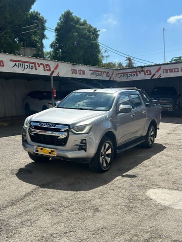 איסוזו D-Max