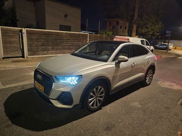 אאודי Q3