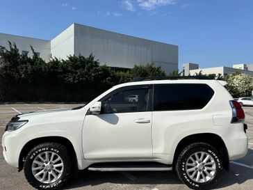 טויוטה לנד קרוזר