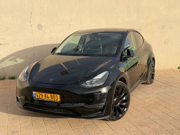 טסלה MODEL Y
