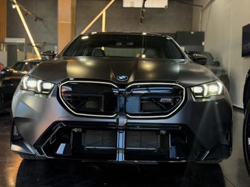 ב מ וו M5
