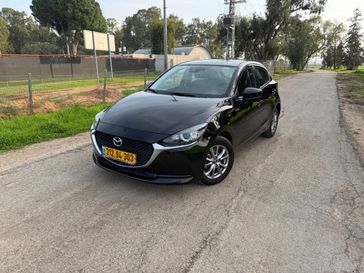 מזדה 2