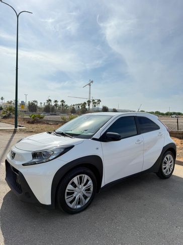 טויוטה אייגו