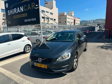 וולבו S60