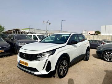 פיג'ו 3008