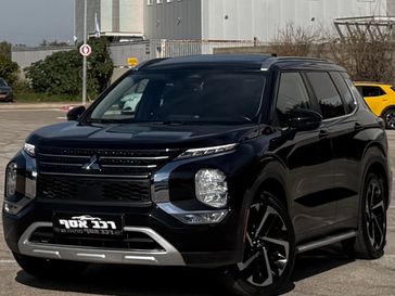 מיצובישי אאוטלנדר