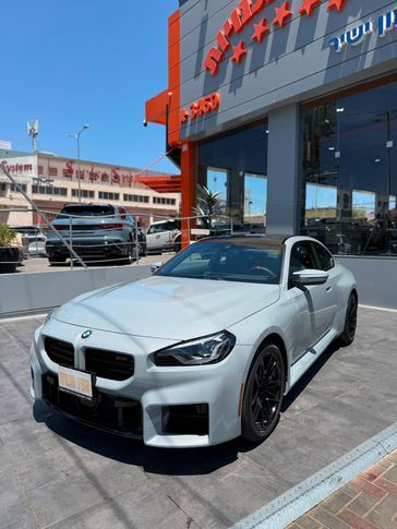 ב מ וו M2