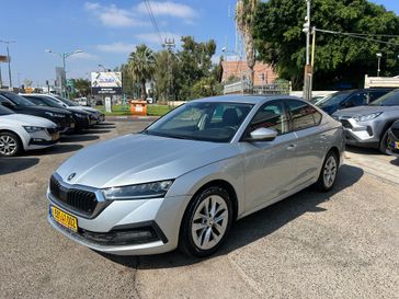סקודה אוקטביה