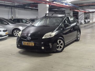 טויוטה פריוס