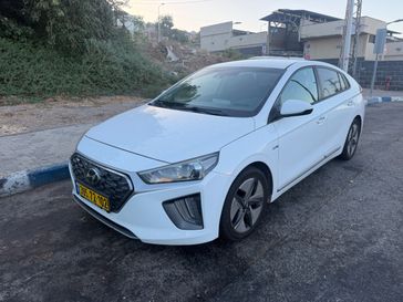 יונדאי איוניק