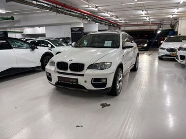 ב מ וו X6