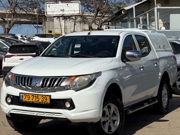 מיצובישי L-200