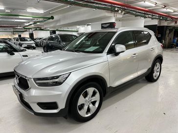וולבו XC40