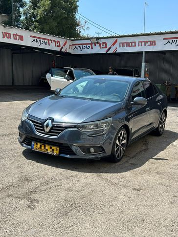 רנו מגאן
