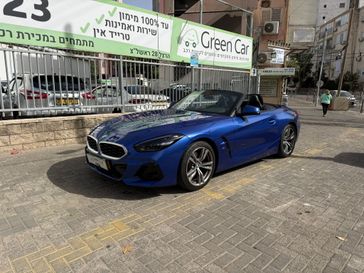 ב מ וו Z4