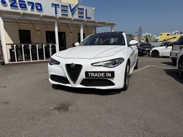 אלפא רומיאו ג'וליה