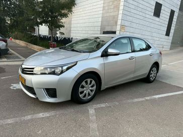 טויוטה קורולה